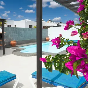 Lanzahost Casa Patricio Costa Teguise